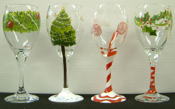 4-Christmas-wine-glassesa