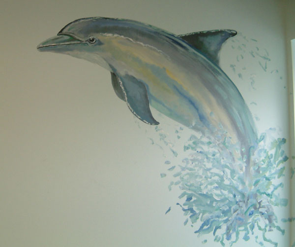 Dolphin-at-Arts-Centera